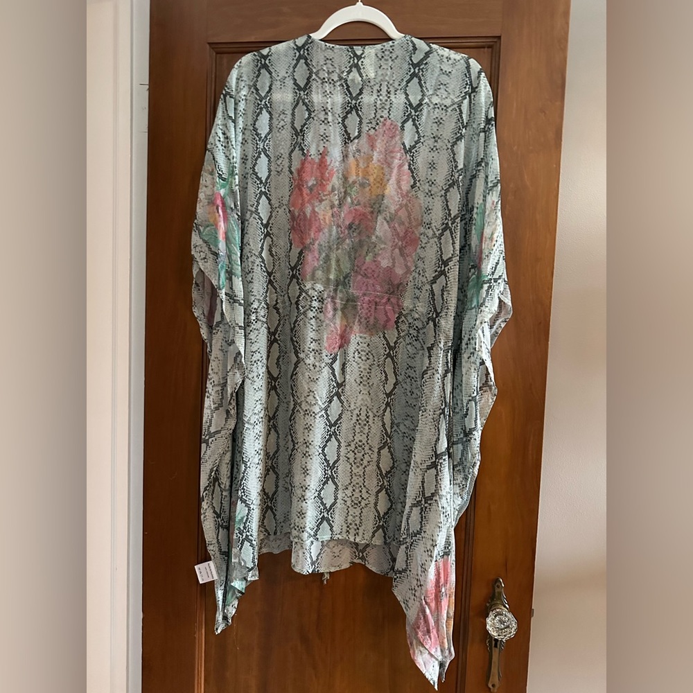 Boho Chic Tunic - Picture 3 of 8